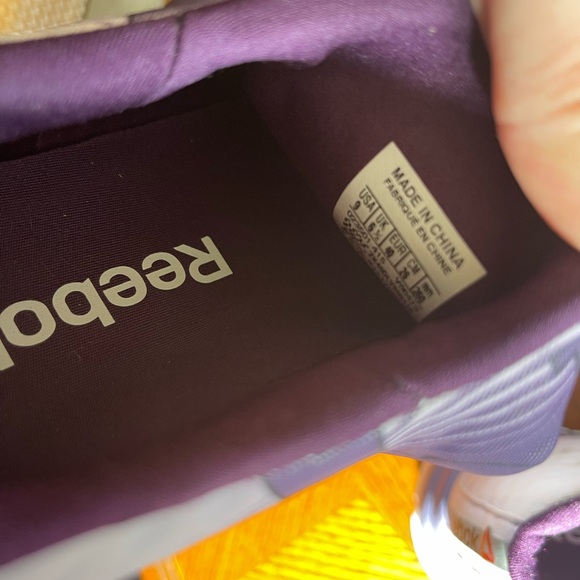 Women’s Reebok Pumps - Picture 5 of 6